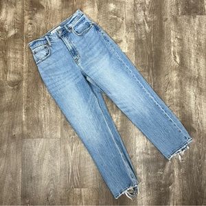 Abercrombie & Fitch The Ankle Straight Ultra High Rise Jeans